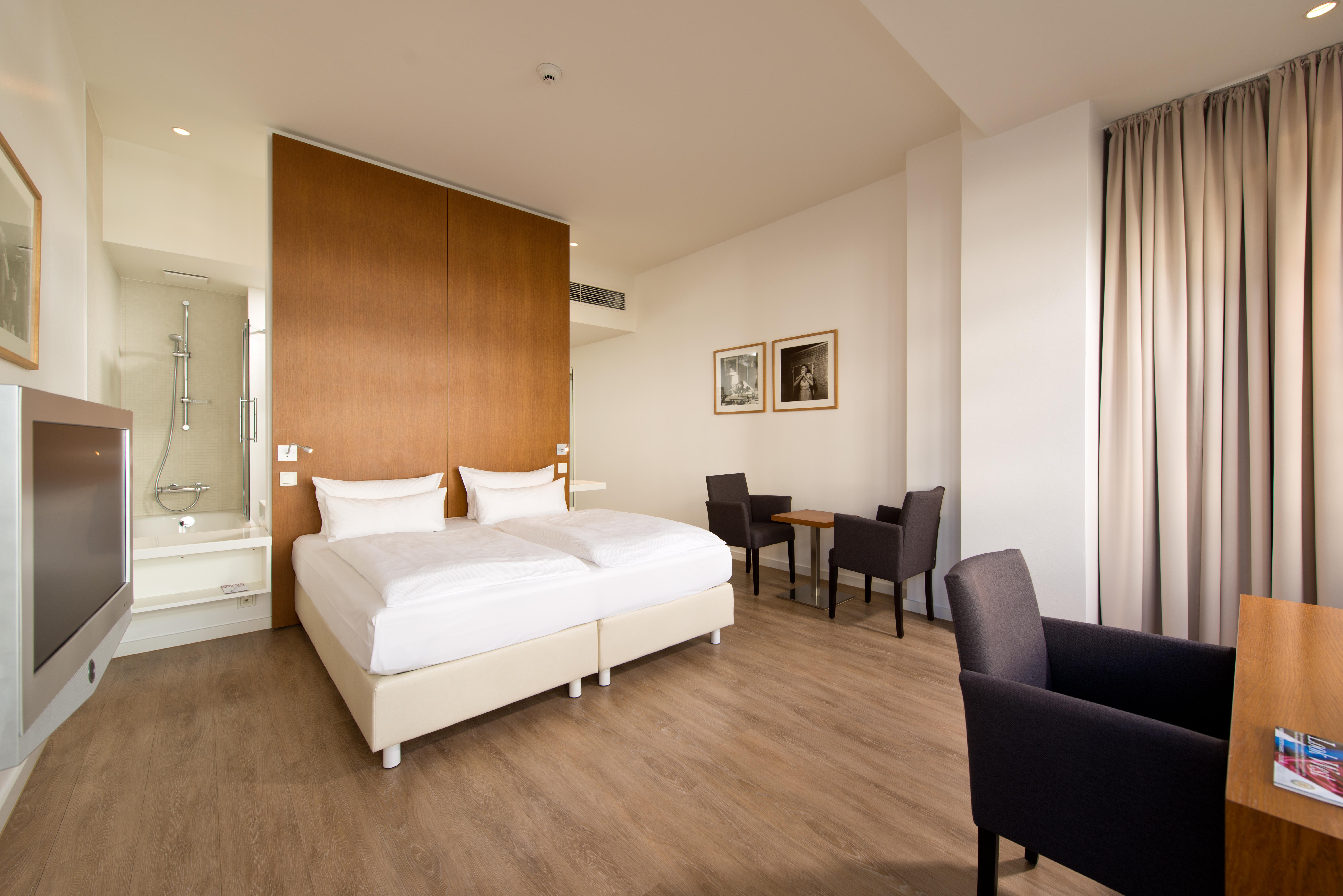 Ellington Hotel