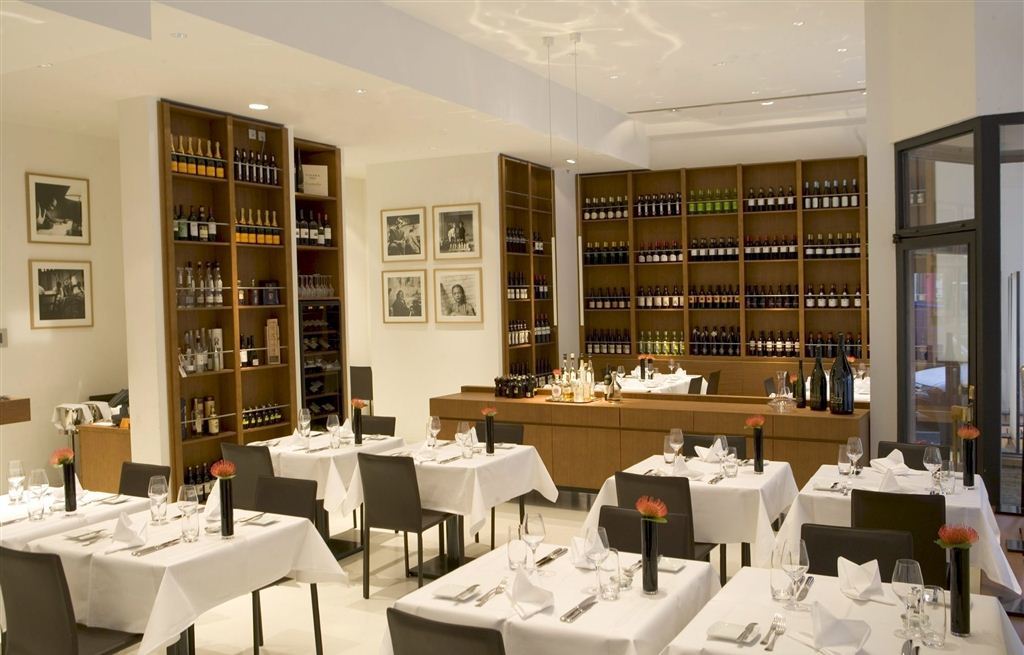 Ellington Hotel 4*